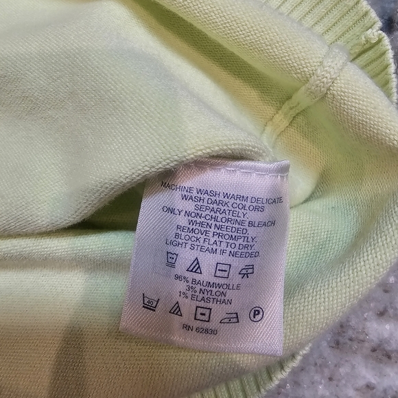 LANDS End Pastel Yellow Short Sleeve Sweater M - Picture 8 of 9